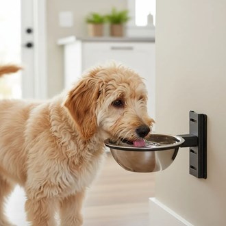 Kit Comedouro E Bebedouro Ajustável De Parede Cães E Gatos - Preto