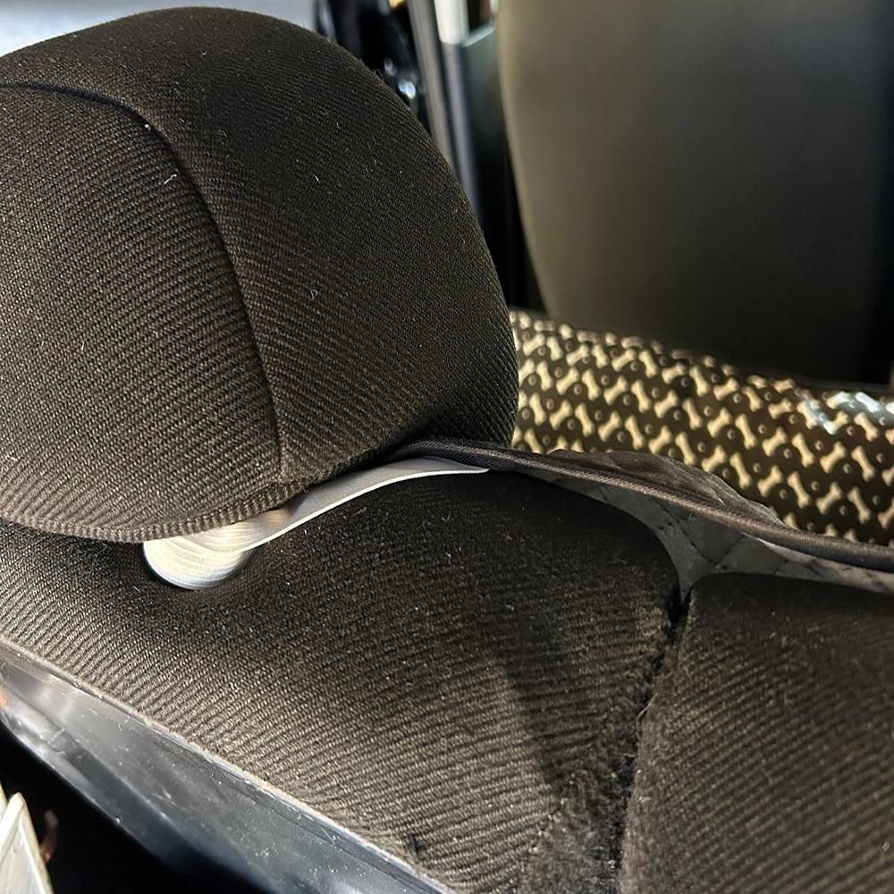 Cama e Capa Protetora 2 em 1 Impermeável para Assento Traseiro Veicular Grande Marrom Estampado