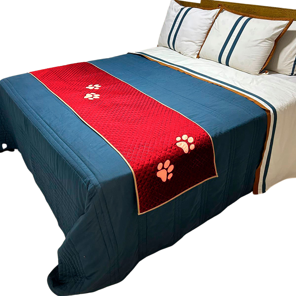 Peseira Pet Impermeável Vermelha para Cama de Casal – Proteção e Elegância