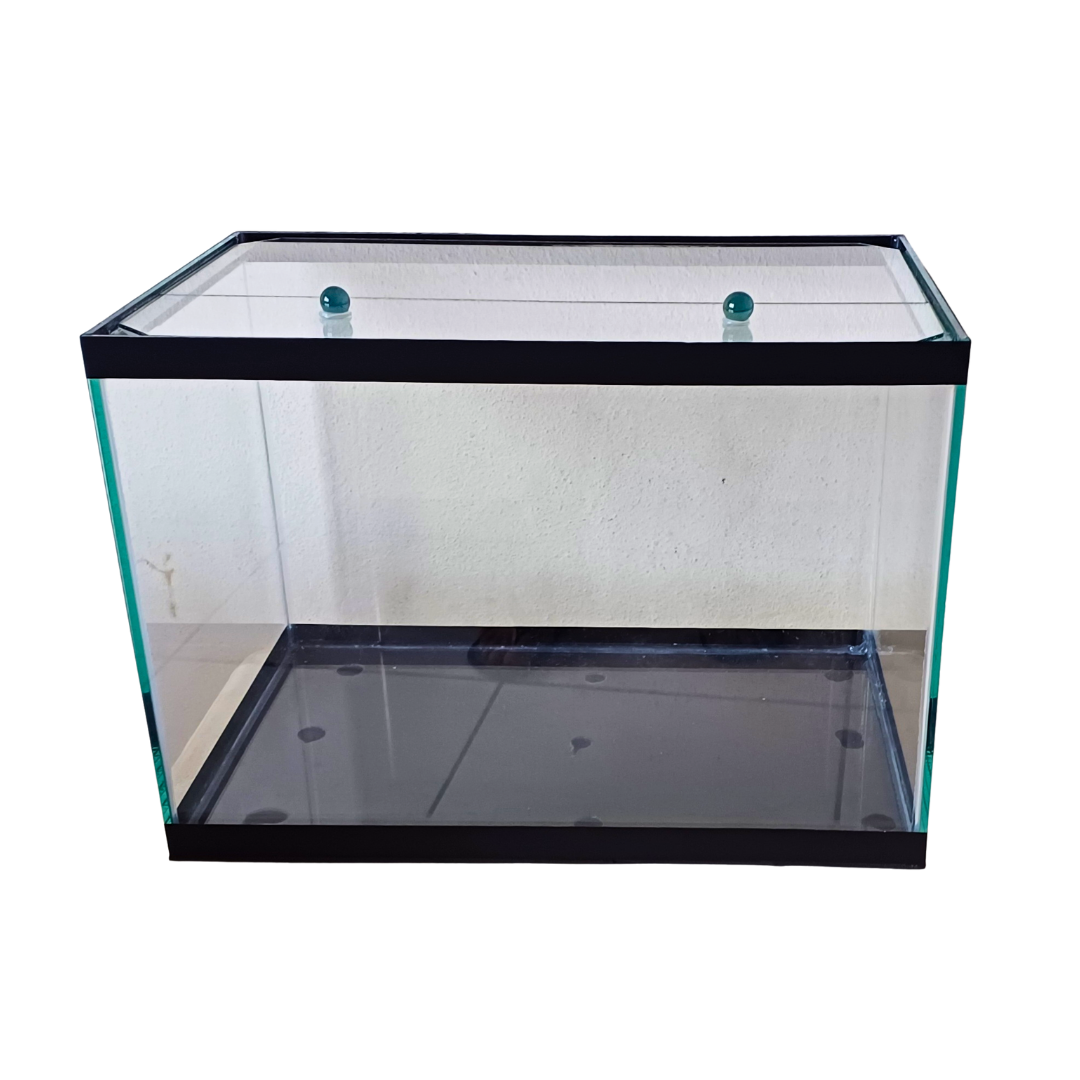 AQUÁRIO 50 X 30 X 35 CM - 50 L - VIDRO 5 MM ( SILICONE INCOLOR )